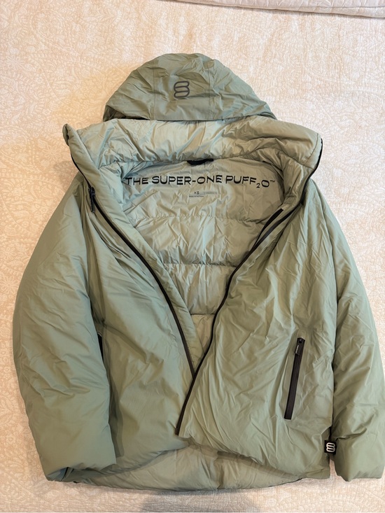 Aritzia Jackets & Blazers - Aritzia Super Puff₂O Waterproof Jacket Sage Green